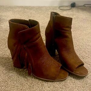 ARIAT OPEN TOE BOOTIES 🤠